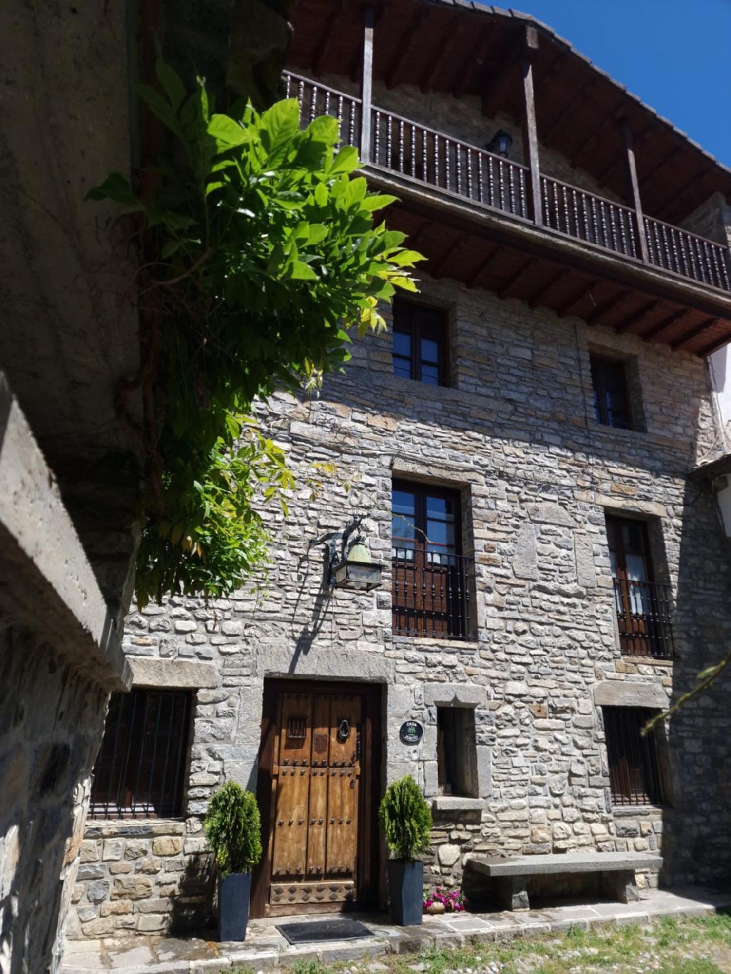 Biescas Apartamento Casa Josito La Cadiera Exteriör bild